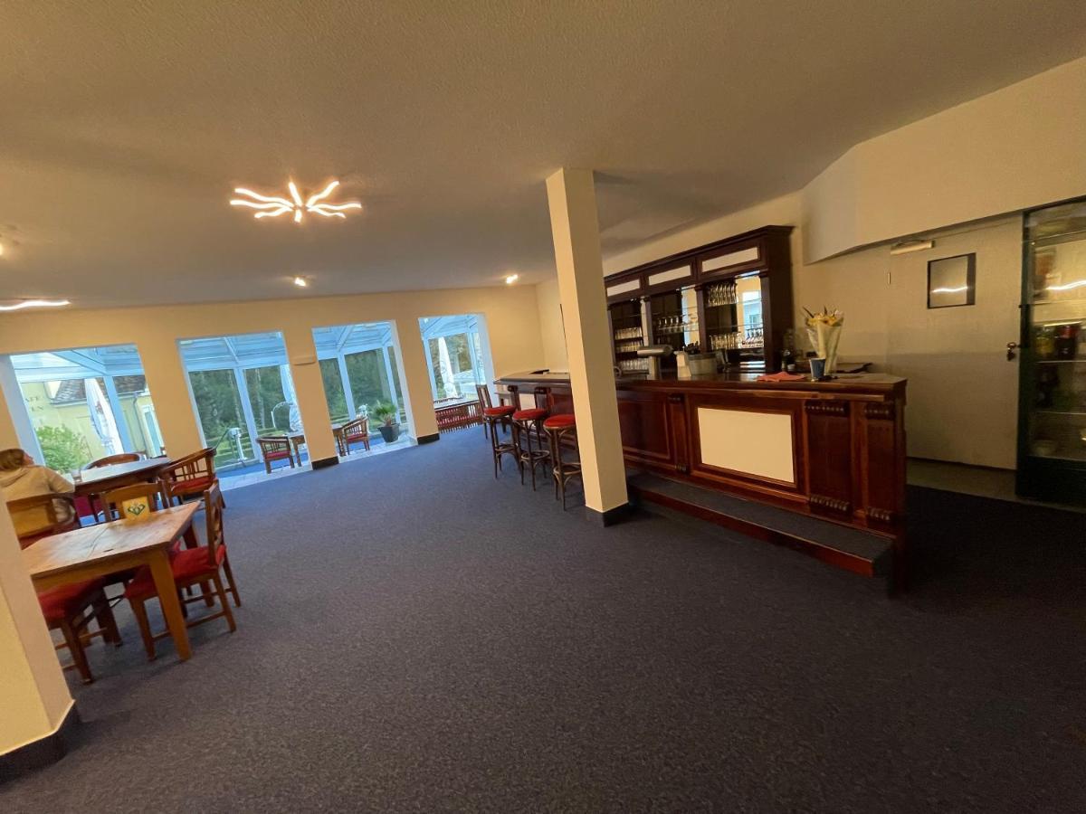 Hotel Quellenpark บัดเอลสเตอร์ ภายนอก รูปภาพ