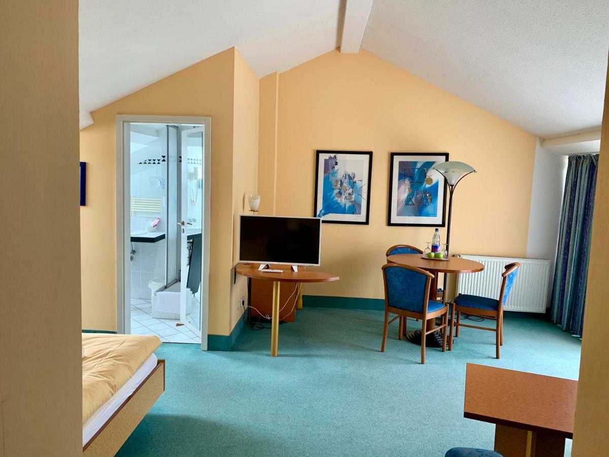 Hotel Quellenpark บัดเอลสเตอร์ ภายนอก รูปภาพ